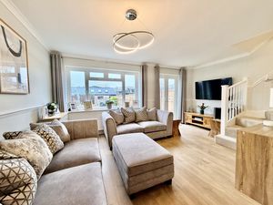 Photo 11- click for photo gallery